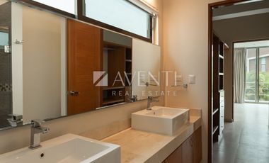 Casa en Venta/Renta, Lagos del Sol, Cancún