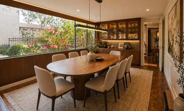 LOMAS DE BEZARES, CASA CON GRAN POTENCIAL DE REMODELACIÓN