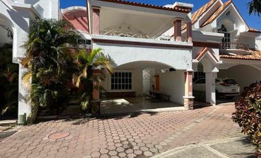 venta casa en Fracc sábalo country