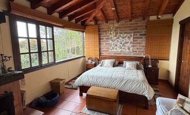 CASA CAMPESTRE A 7 MINUTOS DEL AEROPUERTO JMC