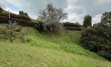 CASA CAMPESTRE A 7 MINUTOS DEL AEROPUERTO JMC