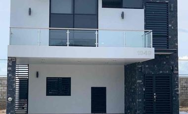 Renta casa amueblada Fracc Altabrisa