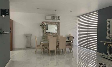 Renta casa amueblada Fracc Altabrisa