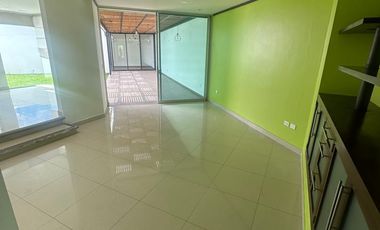 Renta casa con recámara en planta baja. Col. Concepción la Cruz. Atrás del Hospital Niño poblano