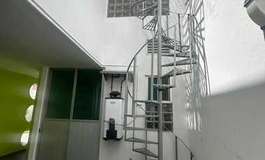 Renta casa con recámara en planta baja. Col. Concepción la Cruz. Atrás del Hospital Niño poblano