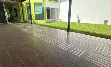 Renta casa con recámara en planta baja. Col. Concepción la Cruz. Atrás del Hospital Niño poblano