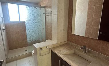 Renta casa con recámara en planta baja. Col. Concepción la Cruz. Atrás del Hospital Niño poblano