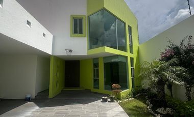 Renta casa con recámara en planta baja. Col. Concepción la Cruz. Atrás del Hospital Niño poblano