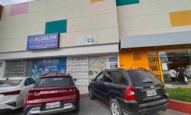 Se vende local comercial en el corazón de Calderón
