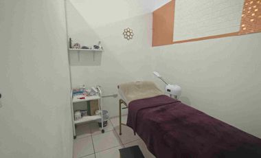 Se vende local comercial en el corazón de Calderón