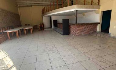 Se renta Local Comercial con excelente ubicación sobre avenida