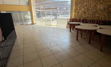 Se renta Local Comercial con excelente ubicación sobre avenida