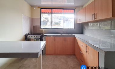 Casa rentera en venta al sur de la ciudad cerca de la universidad nacional de loja