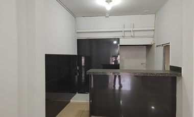 Local Comercial de alquiler en Las Orquídeas, 85 m2, Norte de Guayaquil.