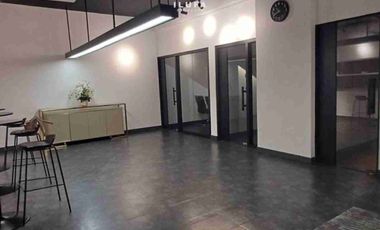 disewakan gedung area komersil kebayoran baru pakubuwono lokasi pinggir jalan raya