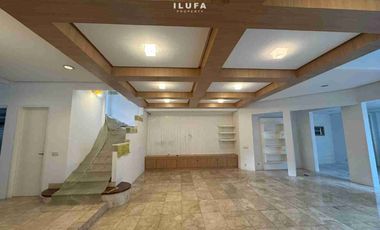 disewakan rumah 4br baru renovasi ada kolam renang 2lt lokasi strategis pondok indah