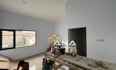 ANA RUMAH BARU 3LT LUAS 4.3X12M JALAN 1 MOBIL DI JELAMBAR