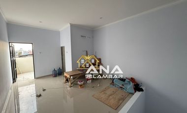 ANA RUMAH BARU 3LT LUAS 4.3X12M JALAN 1 MOBIL DI JELAMBAR