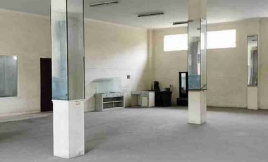 Jual Di Bawah Harga Appraisal dan Pasaran Rumah Usaha Dekat Summarecon Bekasi Semi Furnish