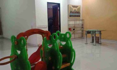 Jual Di Bawah Harga Appraisal dan Pasaran Rumah Usaha Dekat Summarecon Bekasi Semi Furnish