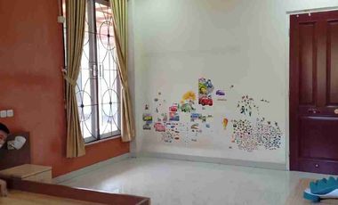 Jual Di Bawah Harga Appraisal dan Pasaran Rumah Usaha Dekat Summarecon Bekasi Semi Furnish