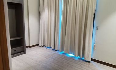 5BR Townhouse for Rent in Paranaque City *Brgy. Tambo