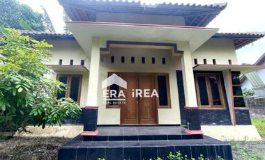 RUMAH DIJUAL DI SOLO BARAT DEKAT PASAR PENGGING