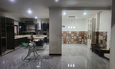 Disewakan Rumah Hook Mewah Alamanda Semi Furnished, Full AC, Sudah Renovasi, Siap Huni, Cakung, Jakarta Timur, 015