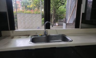 Disewakan Rumah Hook Mewah Alamanda Semi Furnished, Full AC, Sudah Renovasi, Siap Huni, Cakung, Jakarta Timur, 015