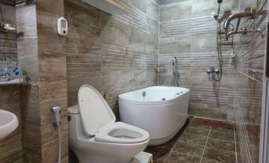 Disewakan Rumah Hook Mewah Alamanda Semi Furnished, Full AC, Sudah Renovasi, Siap Huni, Cakung, Jakarta Timur, 015