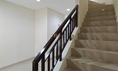 Modern Minimalist Disewakan Rumah 2 Lantai Puri Mansion – Dekat Mall Puri Indah & Lippo Mall Puri