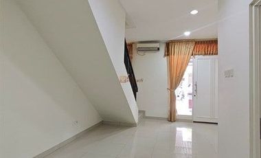Modern Minimalist Disewakan Rumah 2 Lantai Puri Mansion – Dekat Mall Puri Indah & Lippo Mall Puri