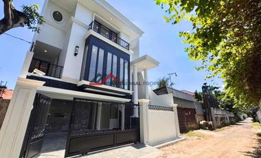 Brand New House American Classic Di Cipete