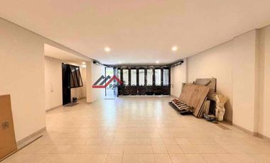 Brand New House American Classic Di Cipete