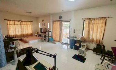 96242 - ขายบ้านเดี่ยวพร้อมสวนสวย 362 ตร.วา ทำเลดี ย่านชุมชน ถนนเส้นรอง ใกล้ปั้ม ปตท หนองตะพาน บ้านค่าย ระยอง