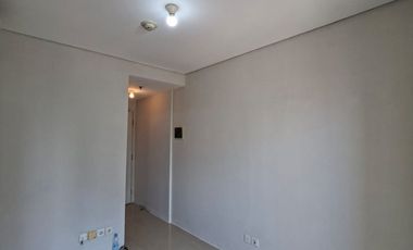 Studio Unfurnished Apartemen Madison Park - Mall Central Park