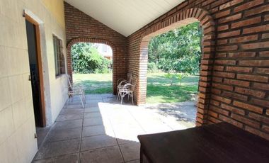 Casa Quinta en Derqui, Sauce Viejo - 700m2, Piscina, Galeria con Asador!