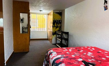 Casa en venta en Viveros del Valle, Tlalnepantla, Edo. de México