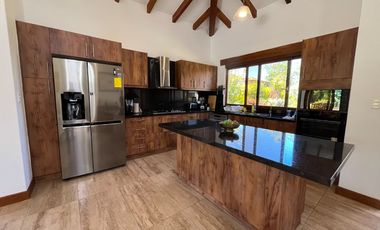 CASA AMOBLADA EN RENTA – PAKAKUNA GARDENS, CHECA