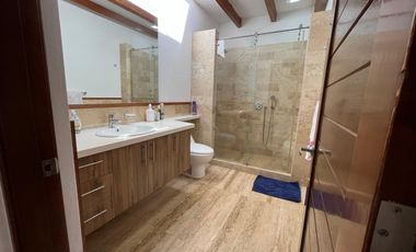 CASA AMOBLADA EN RENTA – PAKAKUNA GARDENS, CHECA