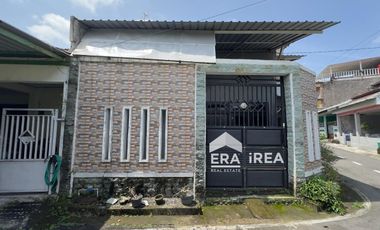 RUMAH HOOK DIJUAL MURAH DI SOLO JEBRES DEKAT TAMAN JAYA WIJAYA, KAMPUS UKHS