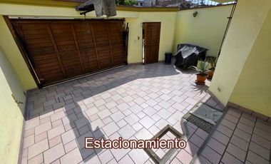 VENTA DE CASA EN SANTA PATRICIA I – LA MOLINA 160 m² Terreno | 257 m² Construídos | 3 Dormitorios | 2 Cocheras