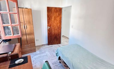 Casa en Vieytes 2030, Santo Tome - Cochera, Living, Cocina Comedor, Patio Verde