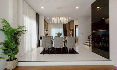 Spacious 4-Bedroom Family Home near Ao Nang Attractions