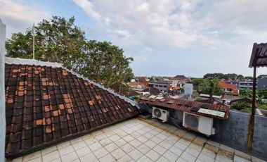 Ruko 3 Lantai Persis depan Gusto Renon