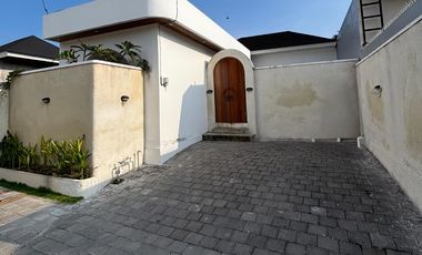 Dijual Vila Baru Dekat Pantai Melasti, Ungasan dan 10 menit ke Kempinski Nusa Dua