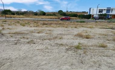 Venta de Terreno en Montecristi Zona Golf Club