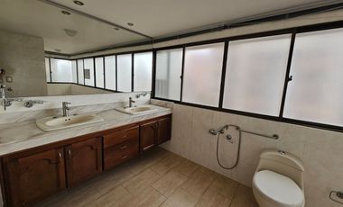 SE ARRIENDA APARTAMENTO CABECERA