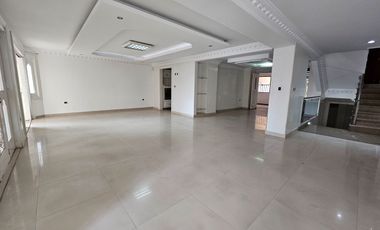 SE ARRIENDA APARTAMENTO CABECERA