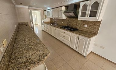 SE ARRIENDA APARTAMENTO CABECERA
